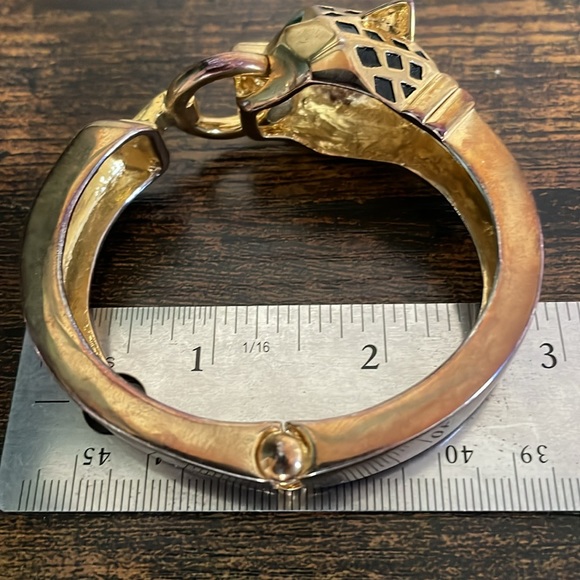 Jaguar Bracelet - Picture 9 of 12